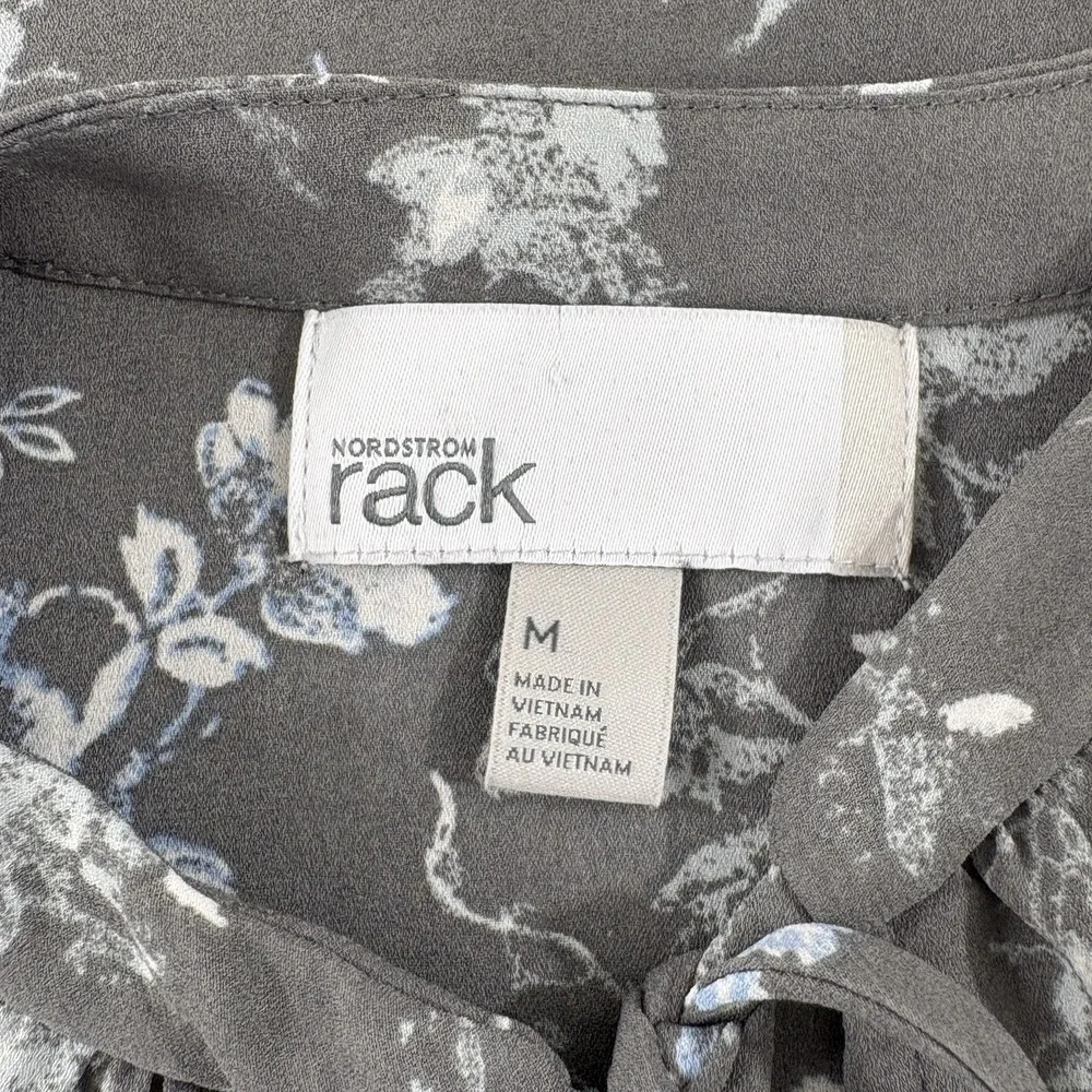 Nordstrom Rack Blouse Women Medium Gray Floral Romantic Cottage Boho Soft Girl - Picture 7 of 9